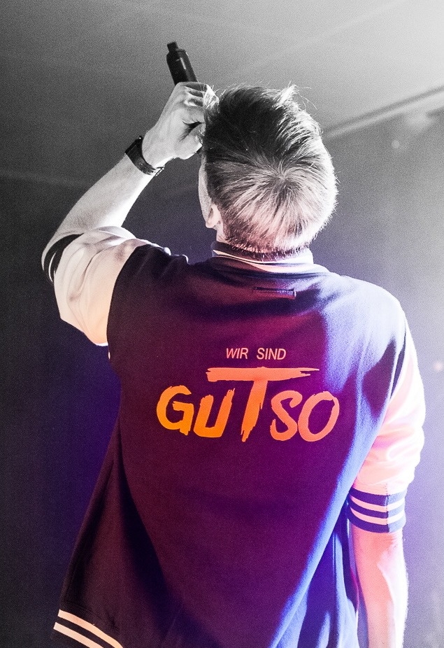 Nico Jacke Schriftzug GUTSO